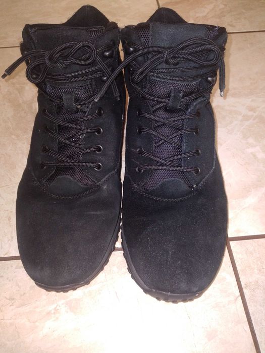Buty czarne zimowe zamszowe 4F. Rozm. 42.