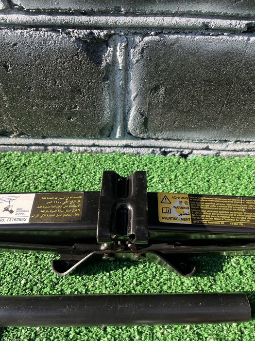 Домкрат набор Опель Зафира А Б Opel Zafira A B оригинальный