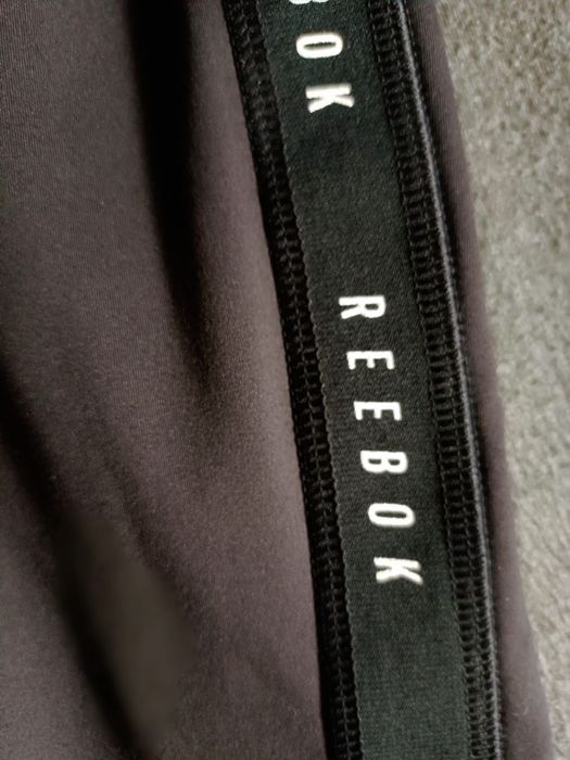 Spodnie damskie sportowe Reebok.