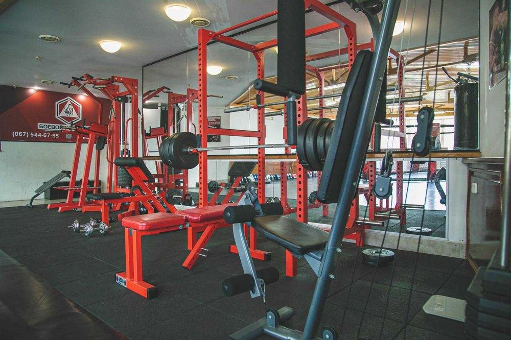 Сдам в субаренду спортзал пл.125 кв.м, пр. Д. Яворницкого, р-н. Озерка