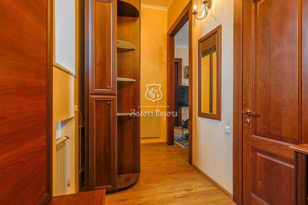 Квартира, 3к. Євроремонт. Набережно-Хрещатицька, 7, Поділ