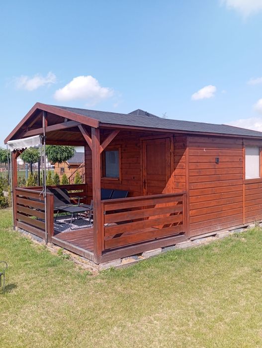 Drewniany domek letniskowy/altanka