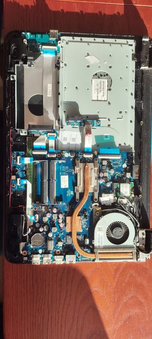 Laptop HP 15-ay536mw