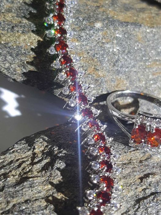 4 - ro cz Komplet srebrnej biżuterii z RUBINAMI - Pr 925 - Piękny