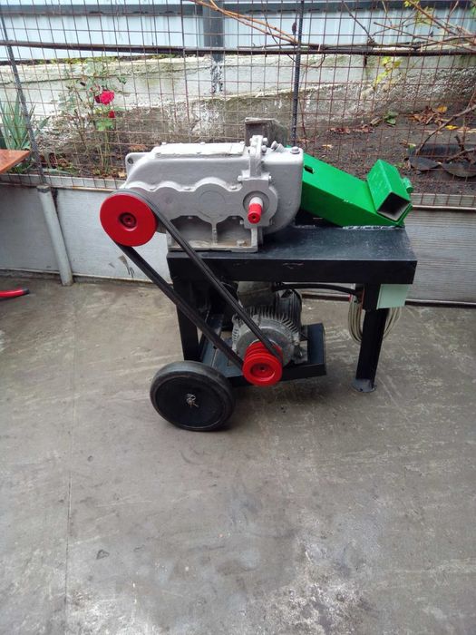 Продам редукторний Дровокол