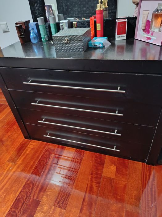 Comoda para quarto