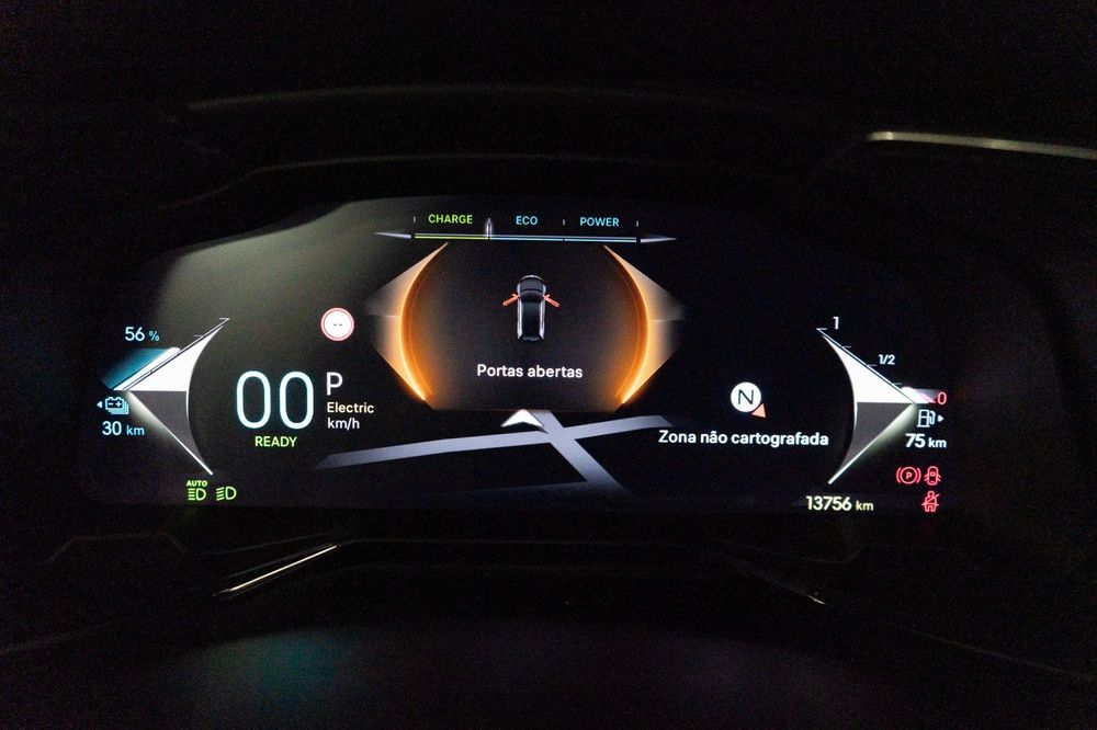DS DS7 Crossback E-Tense Performance Line EAT8