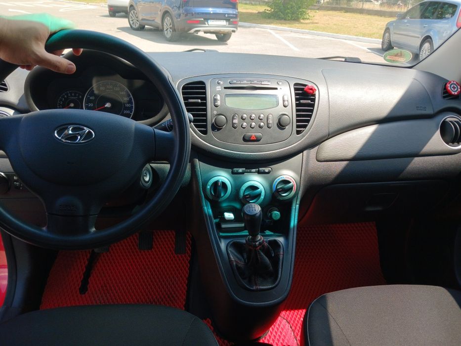 Продам Huyndai i10 (FL) 2011р. 1.1л