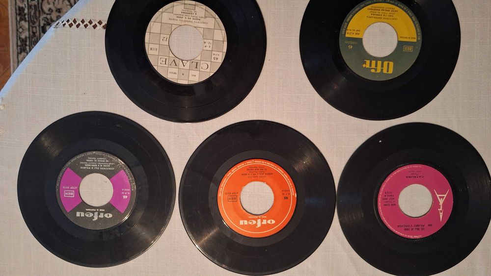 Vintage Vinyl Records64298041047939124
