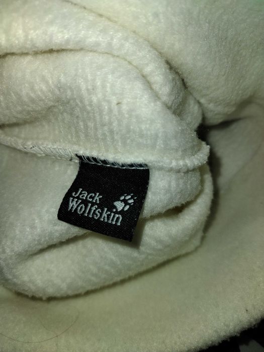 Czapka z pomponami Jack Daniels