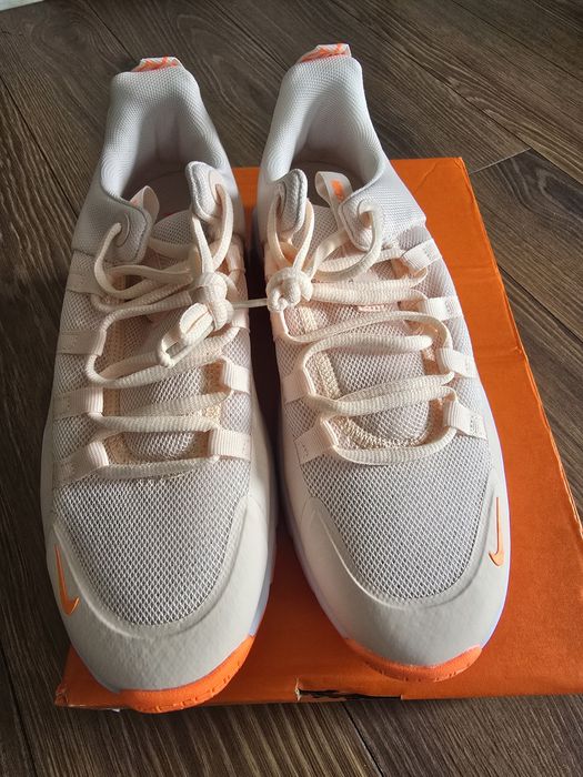 Nike Free Metcon 7

39