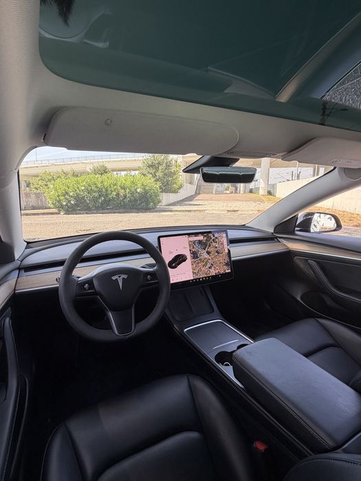 Tesla Model 3 — fotografia 6