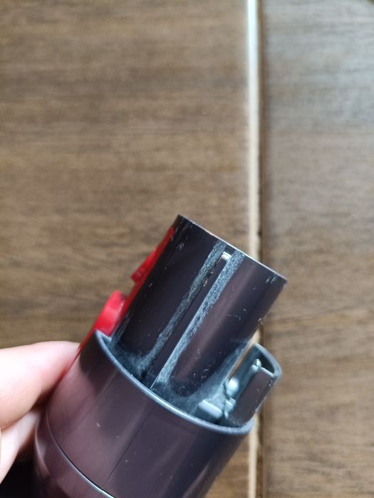 Щітка         Dyson