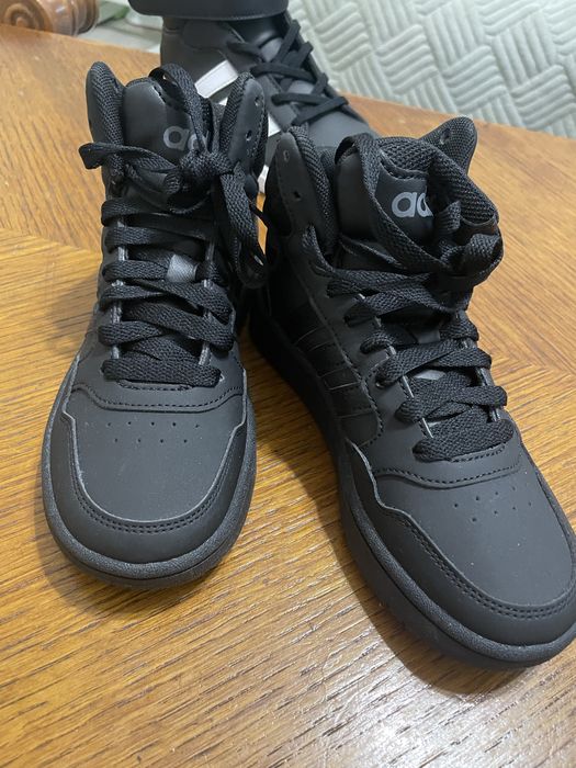 Ботинки кроссовки адидас оригинал