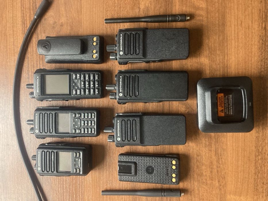 Рацію рацию радиостанцию Моторола Motorola dp4400e продам