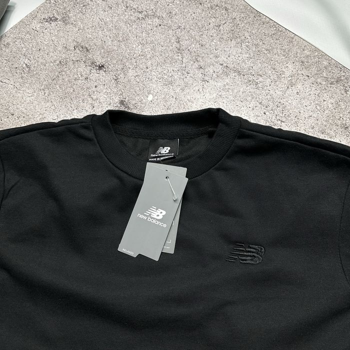 Світшоти New Balance вишитий логотип XS,S,M,L,XL