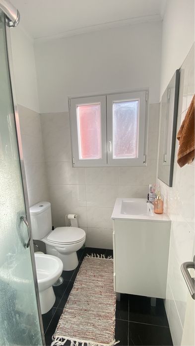 Alugo quarto- Despesas incluídas