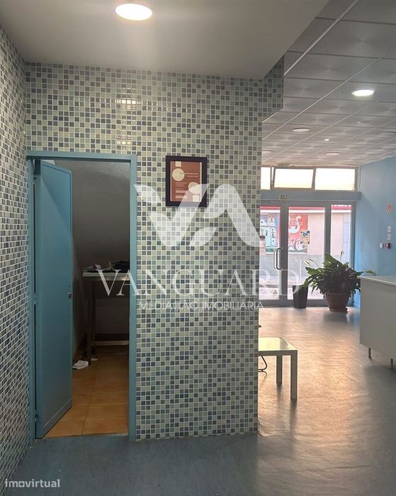 Loja Comercial - Arrendamento Póvoa de Varzim centro - Junto à Igreja