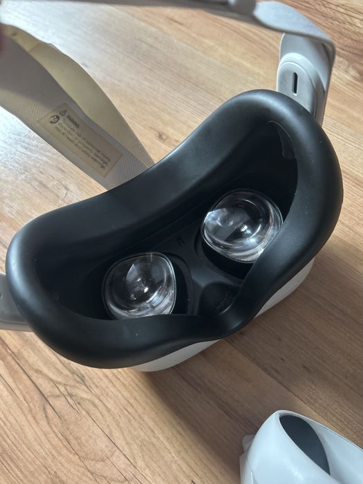 Sprzedam VR meta guest 2