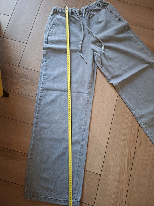 Nowe jeansy typu szwedy