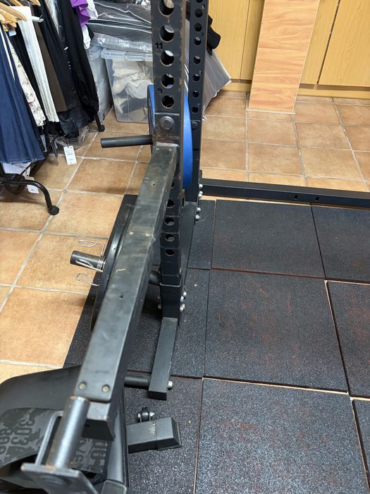 Rack de musculação completa + pesos Topgim + barras