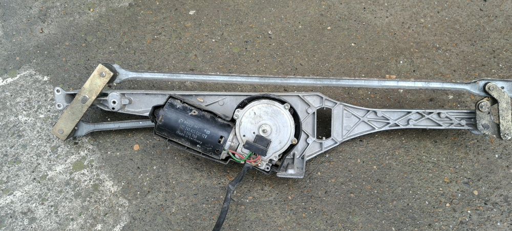 ЗАПЧАСТИ на БМВ Е34 525тдс