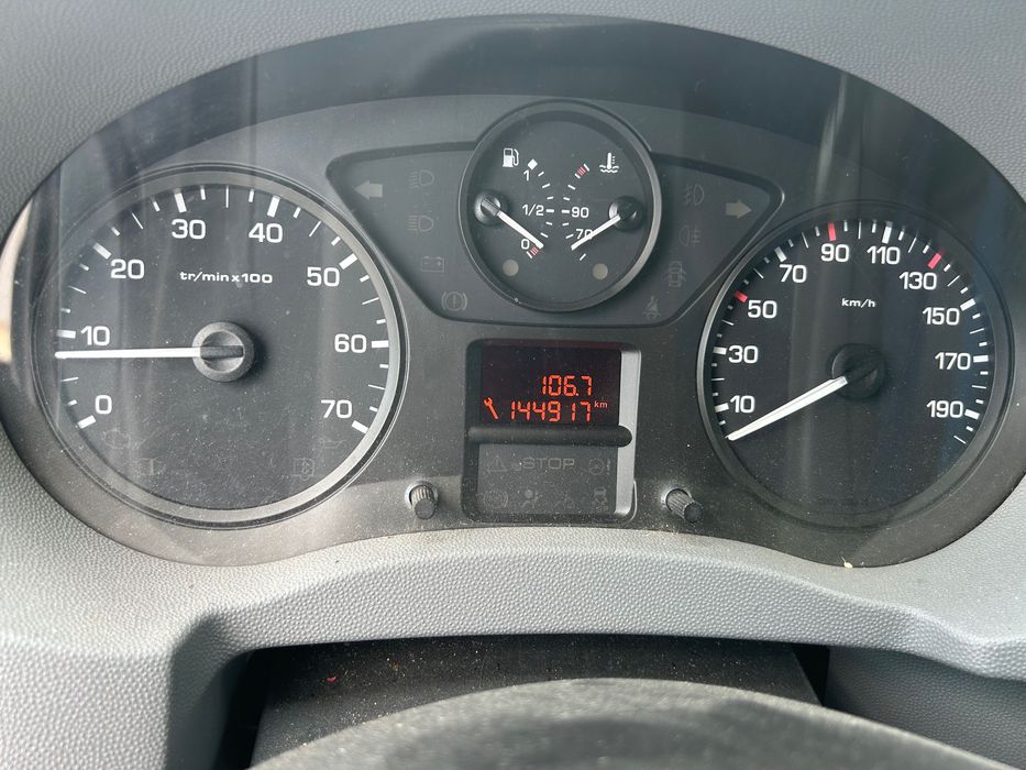9 miejsc długi L2H1