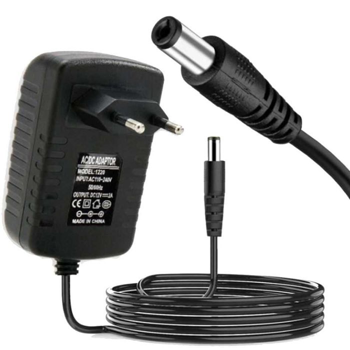 Zasilacz impulsowy AC/DC adapter uniwersalny 12V 2A wtyk 5,5 mm