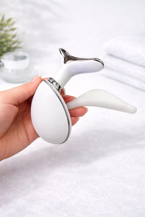 LUREA – Aparelho de Massagem Facial e Pescoço