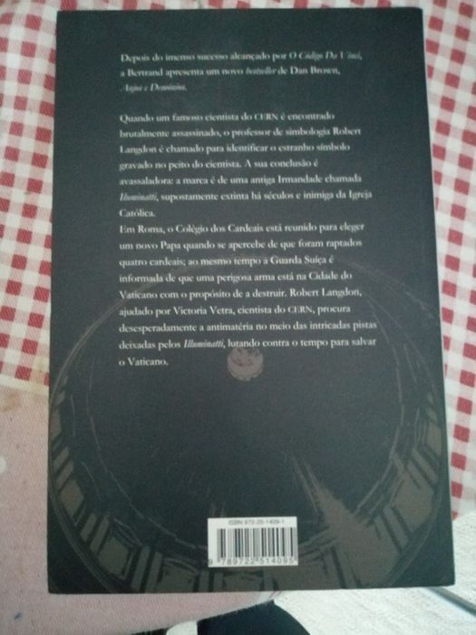 Três livros do Dan Brown