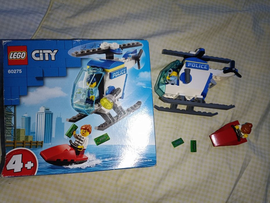 LEGO City Поліцейський гелікоптер (60275),бу