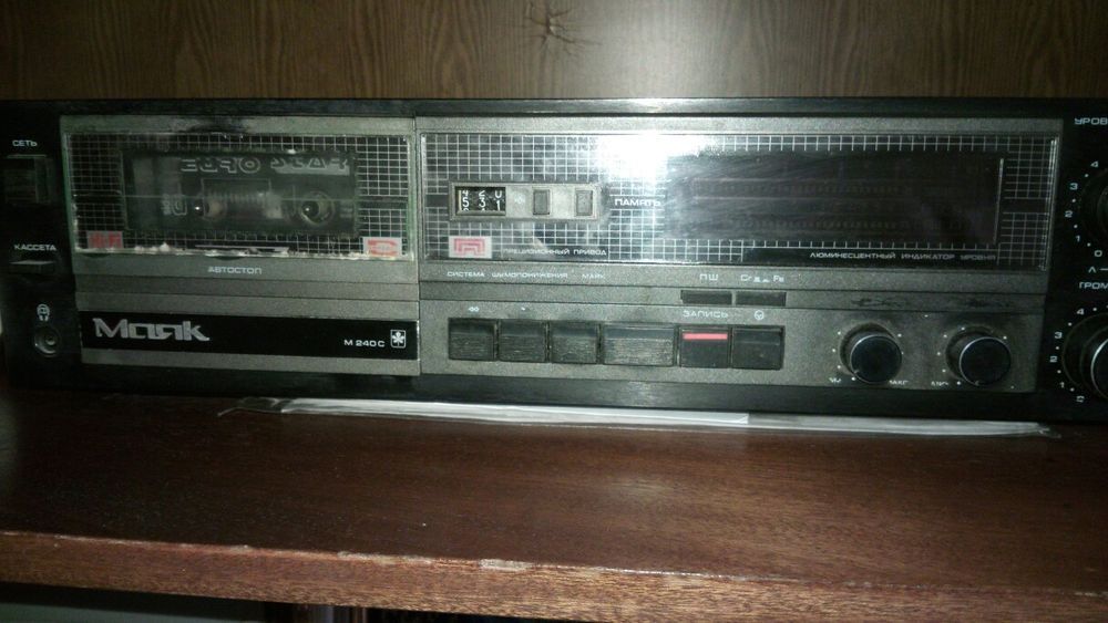 Магнитофон Маяк М240С кассетный, советская классика!