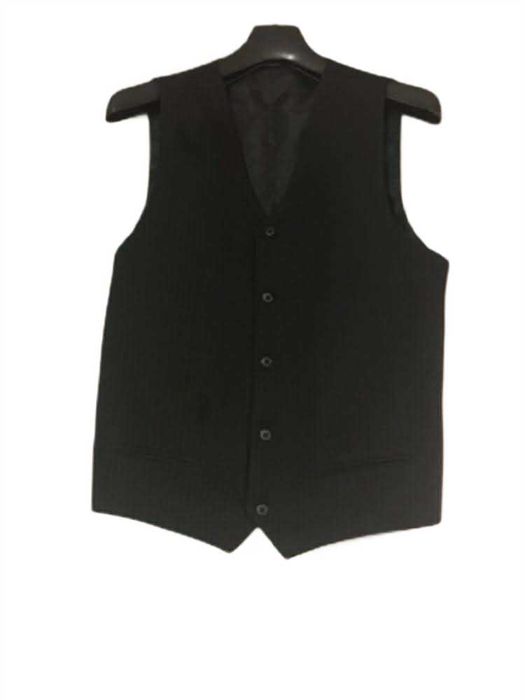 Garnitur męski idealny na studniówkę