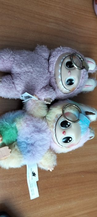 Продаєм Лабубу 2шт