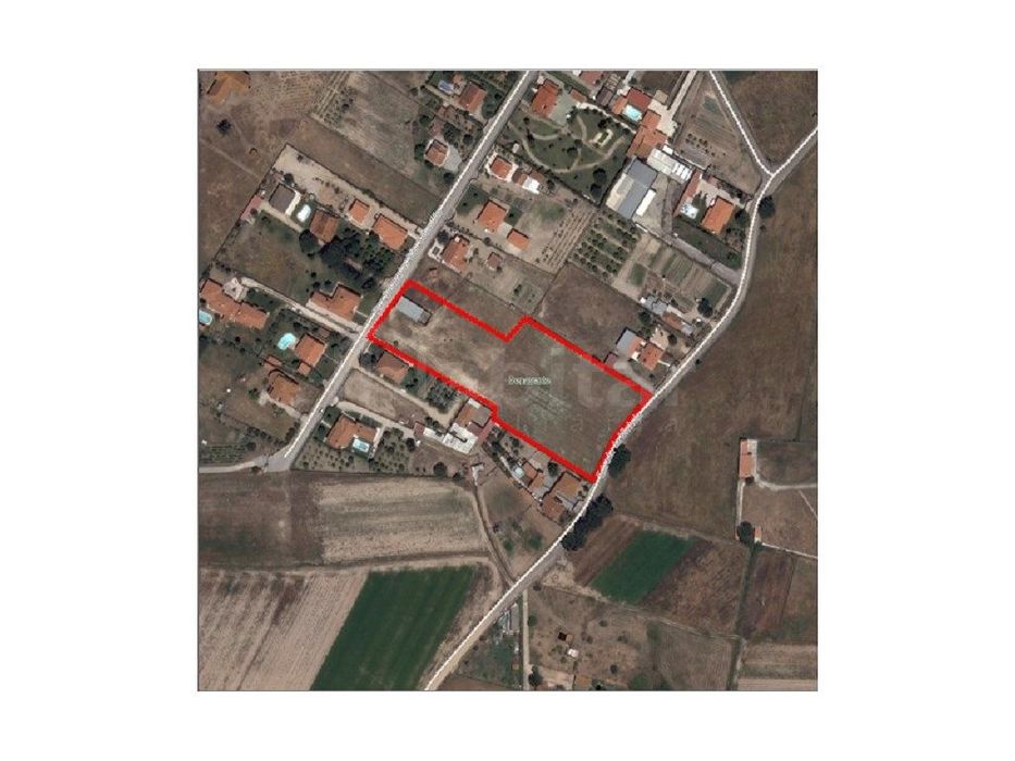 Lote de Terreno Urbano à Venda - Excelente Localização em Benavente