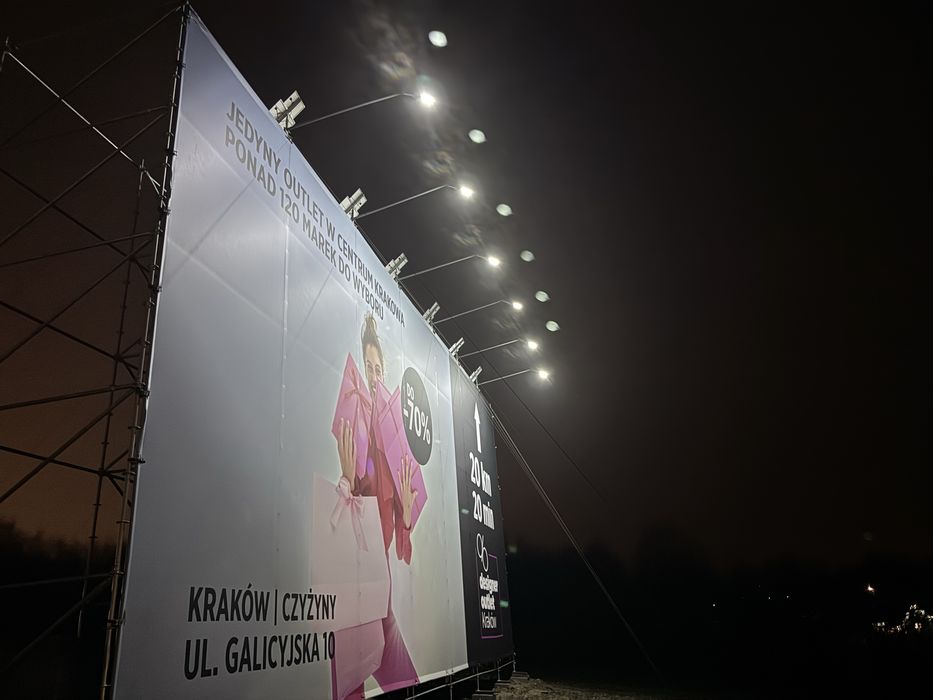 Oświetlenie Reklam Parkingu