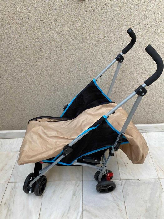 Carrinho bengala, com saco para o guardar