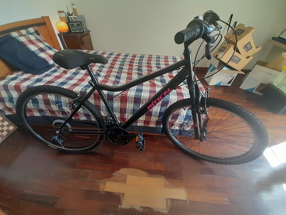 Bicicleta em estado novo