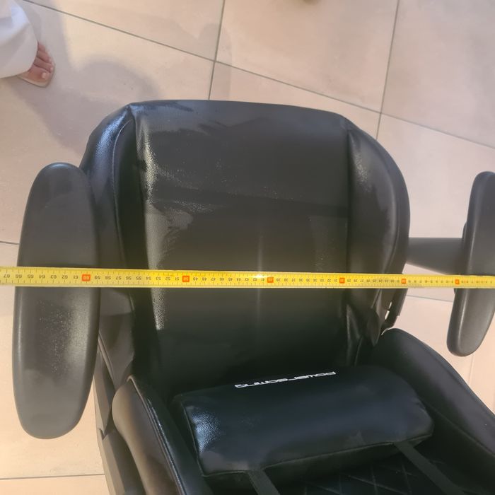 Cadeira secretária,  preta