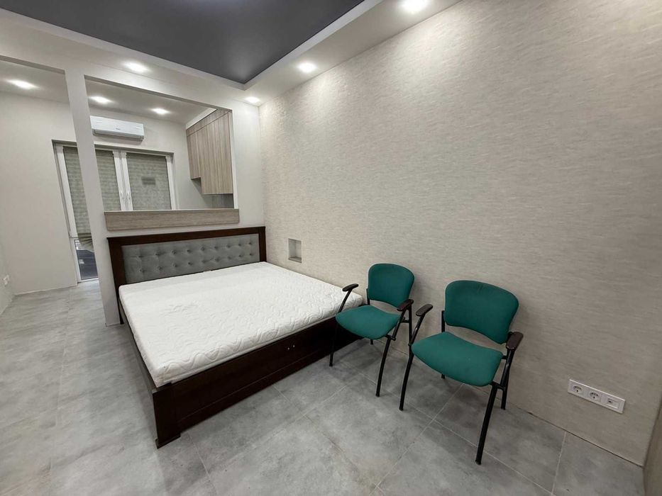 Новий будинок. Квартира з ремонтом. 10 хв до центру