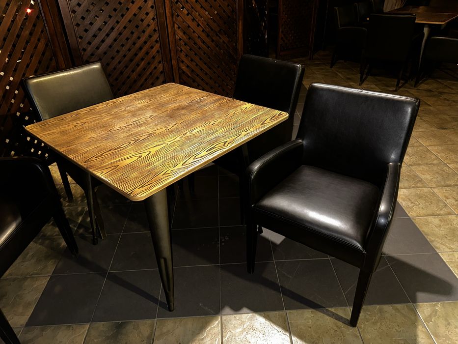 Stoły drewniane idealne do restauracji