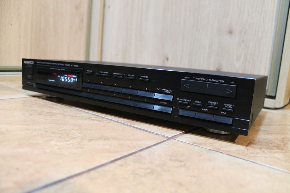 Tuner radiowy cyfrowy FM Kenwood KT-660