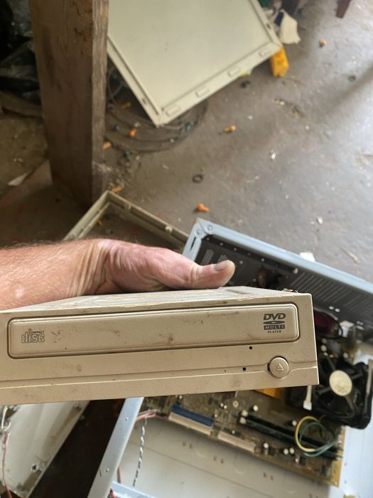 Розобраний сестемний блок до компа