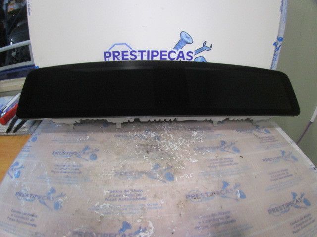 Display / ecrã de informações MERCEDES-BENZ EQB (X243)