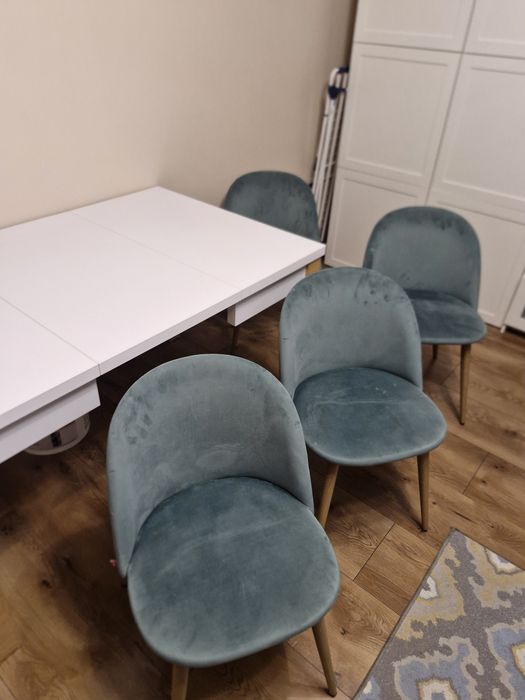 Sprzedam 4 krzesła home & you