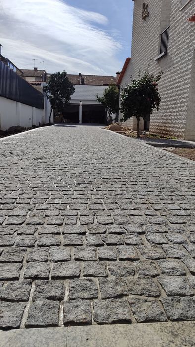 Calceteiro Pavimentações Granito