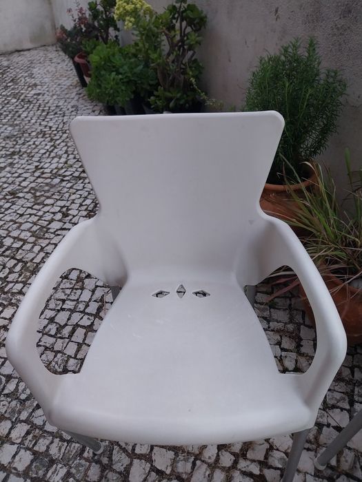 Conjunto de 2 cadeiras de exterior empilháveis