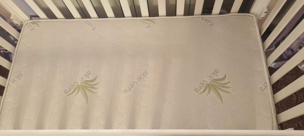 Детская кроватка.Дитяче ліжечко