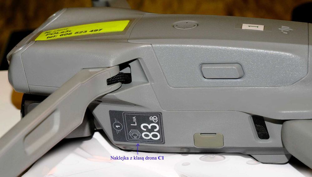 Dron DJI Air 2s – wersja z kontrolerem DJI RC (z ekranem)