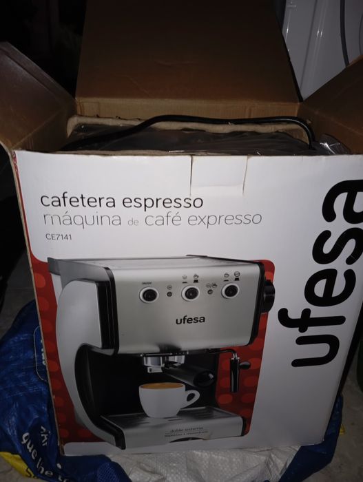 Máquina de café Ufesa NOVA